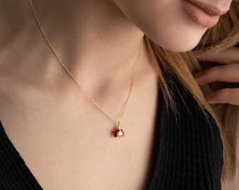 Minimalist Design Ladybug Necklace, 925K Silver, Dainty Laydybird Necklace , Animal Necklace, Single Dainty Luck Chain, Valentine's Day Gift