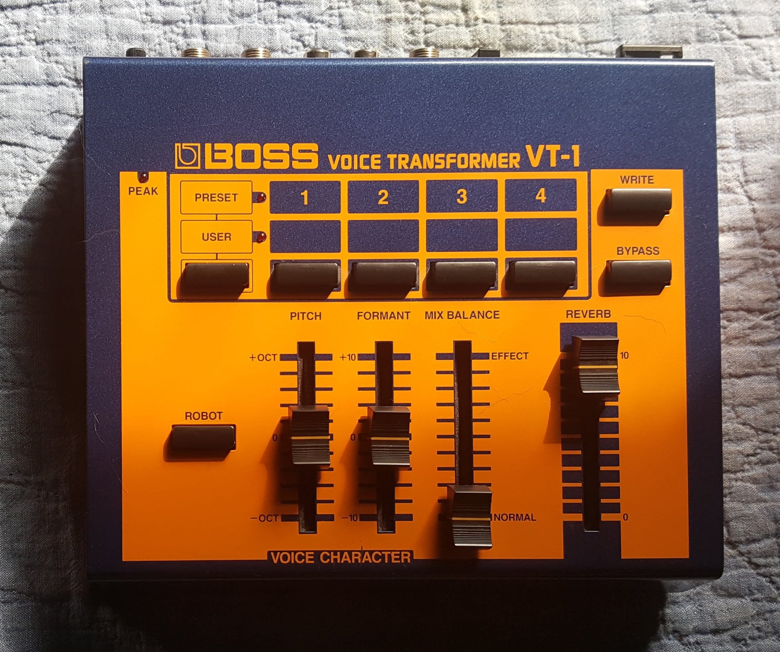 Boss Vt-1 Voice Transformer Voice Changer Formant Shifter Vocoder