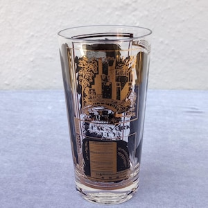 New York City, Statue of Liberty, Empire State Building, Rockefeller Center souvenir glass - Vintage