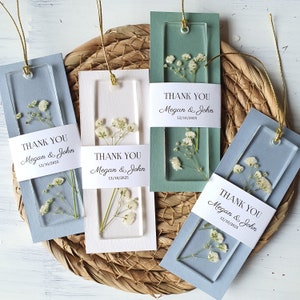 regalo di nozze. bomboniere. piccoli segnalibri. Regali per gli invitati al matrimonio.