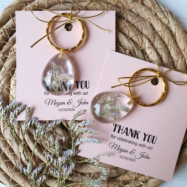 Thank you gift bulk. Wildflower favors. Small thank you gift. Boho keychain. Boho wedding favors. Keychain favors. Rustic wedding favors.