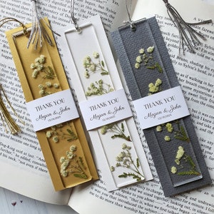 Wedding favors. Baby&#39;s breath personalized bookmark. Party favours in bulk. Thank you gifts. Souvenir for your guests. Favours.