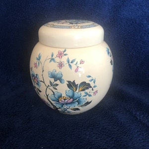 Vintage Sadler Ginger Jar with Lid 1980&#39;s Flower Design