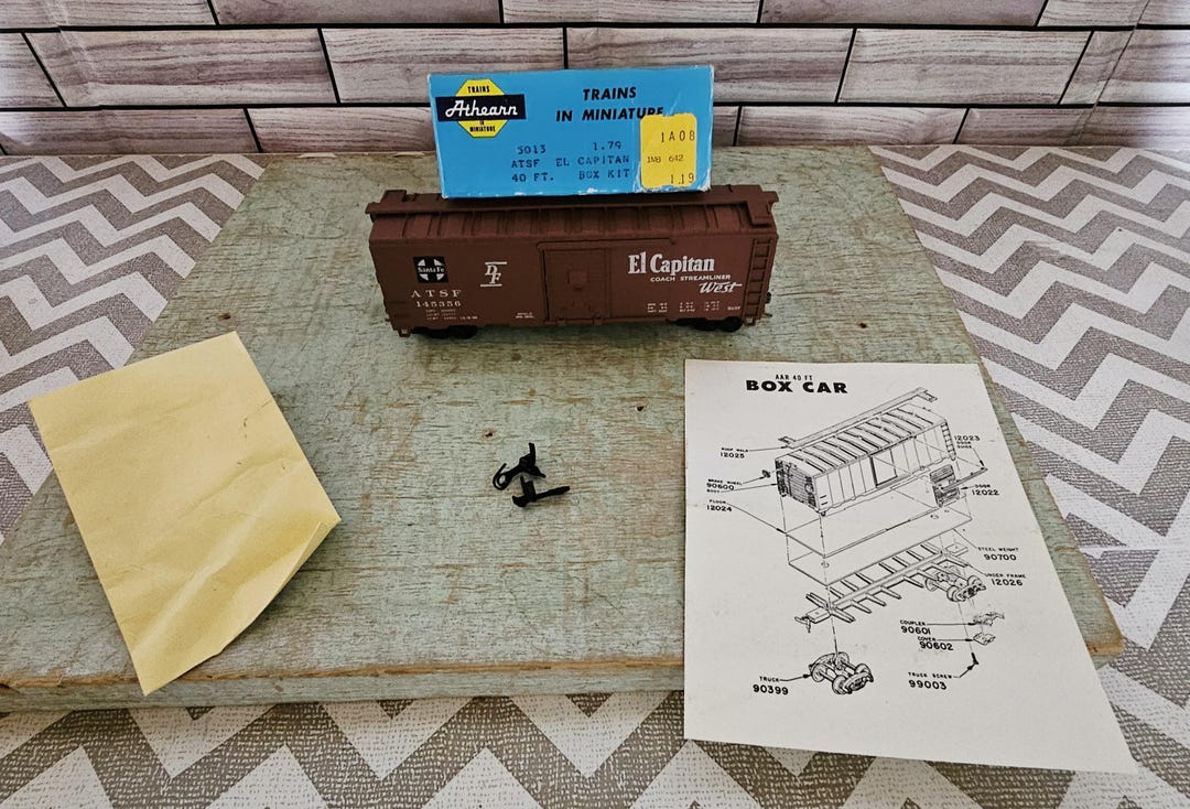 Athearn HO Scale #5013 ATSF El Capitan 40ft Boxcar #145356 Coach ...