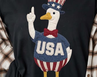 Motif patchwork patriotique d'oie (PNG), transfert DTF pour le 4 juillet, oie drapeau américain par sublimation, effet appliqué cousu, USA PNG