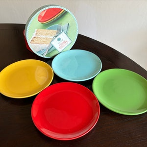 Set of 4 in a box- Martha Stewart Ceramic Dessert Plates in Primary Colors from her Living Collection