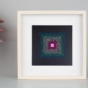 Circuito stampato su carta / Arte astratta per gli amanti della tecnologia / Piccola opera d'arte geometrica per l'ufficio
