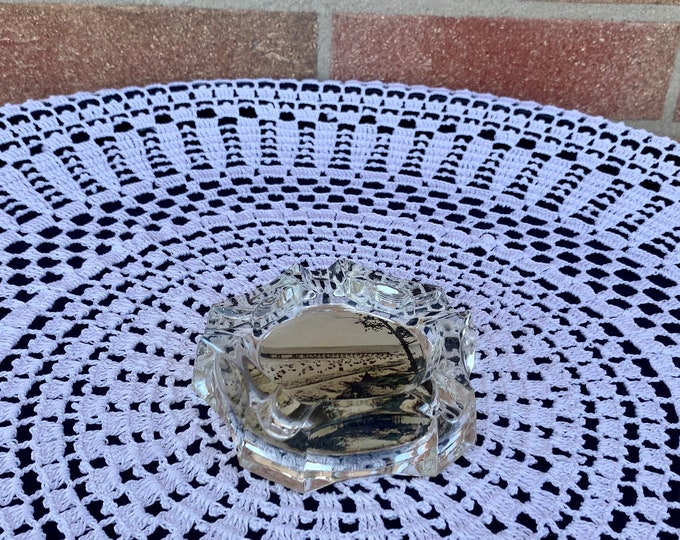 Old ashtray depicting the Baltic Sea beach, part of Bansin, Heringsdorf, Germany.