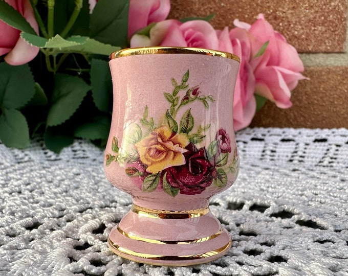 Elegant Pink Porcelain Egg Cup: Miniature Beauty with 24kt Gold Floral Design