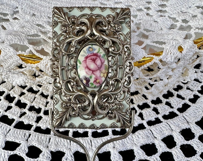 Glamorous Rose Image Mirror: Metal Ornaments for a Touch of Elegance