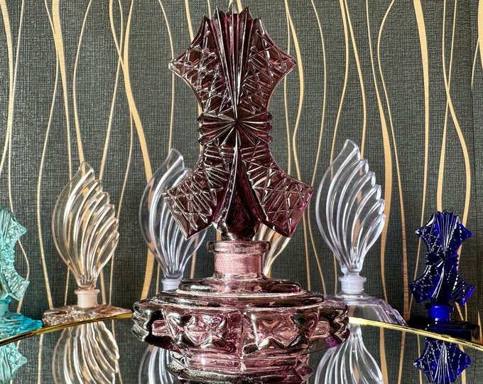 Timeless Burgundy Glass Bottle - Versatile Decor and Container for Perfumes and Oil Atars