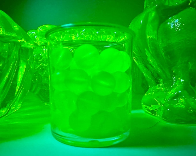 8mm Glowing Uranium Glass Beads – Vintage Vaseline Beads – Glow in the Dark – Collectible Jewelry Supplies
