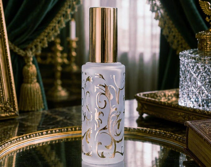 Refillable Perfume Bottle with Atomizer: Sleek On-the-Go Scent Touch-ups (30 ml)