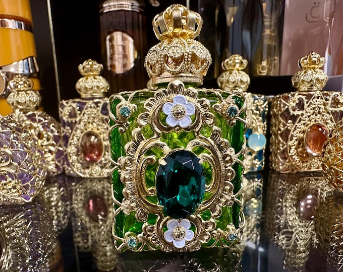 Deluxe decorative perfume bottle