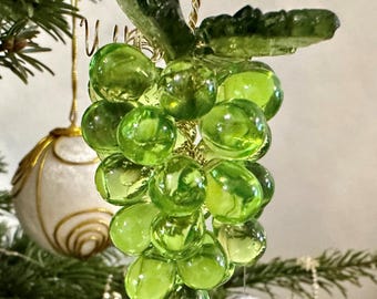 Unique light green glass bunch of grapes, 1 piece