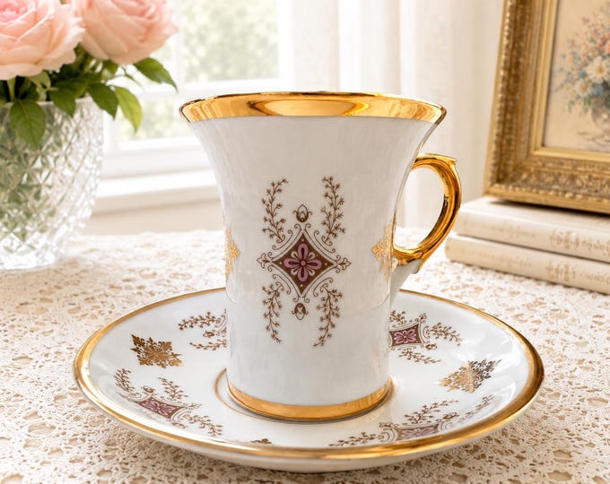Porcelain Tea Cup and Saucer – "VIDEN" Pattern – Gold Gilt – Made in Czechoslovakia