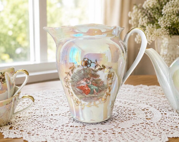 Chic Vintage Kahla Milk Jug - Elegant Mother-of-Pearl Porcelain Décor