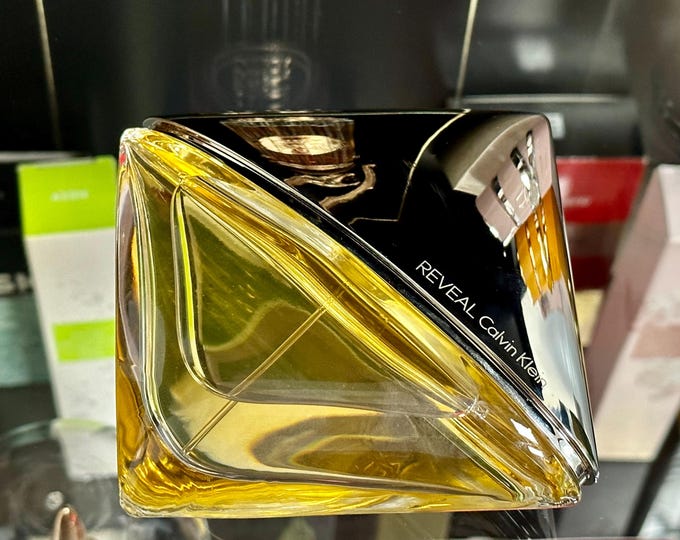Featured listing image: Reveal by Calvin Klein Eau de Parfum – Sensual and Sophisticated, 100 ml