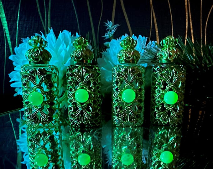 Dark Glass Perfume Bottle with Dipping Sticks and Rhinestones - Light-Green Chic