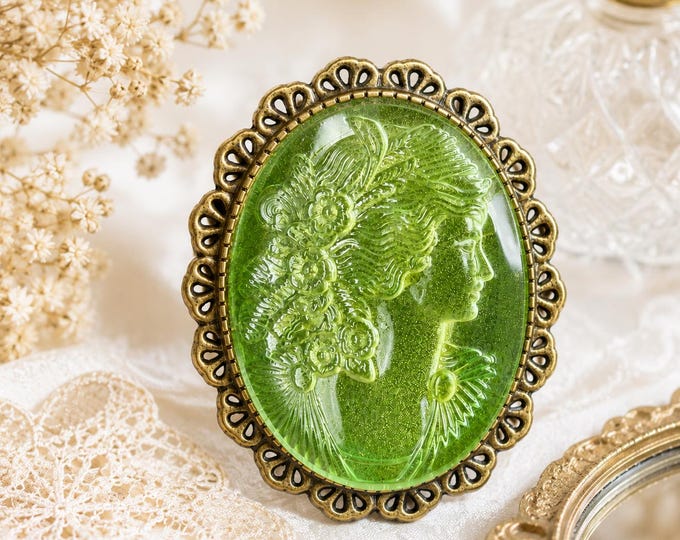 Vintage Style Inspired Uranium Glass Brooch - Exquisite and Timeless