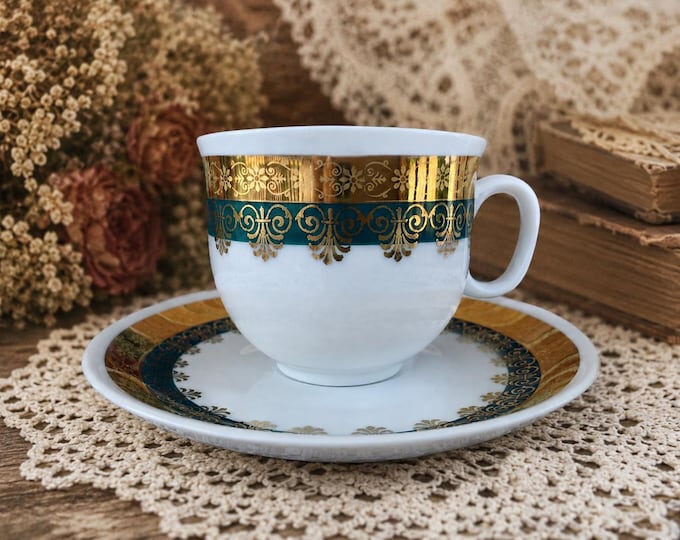 Antique Chodov Porcelain Tea Cups: 24k Gold, Green Ornament