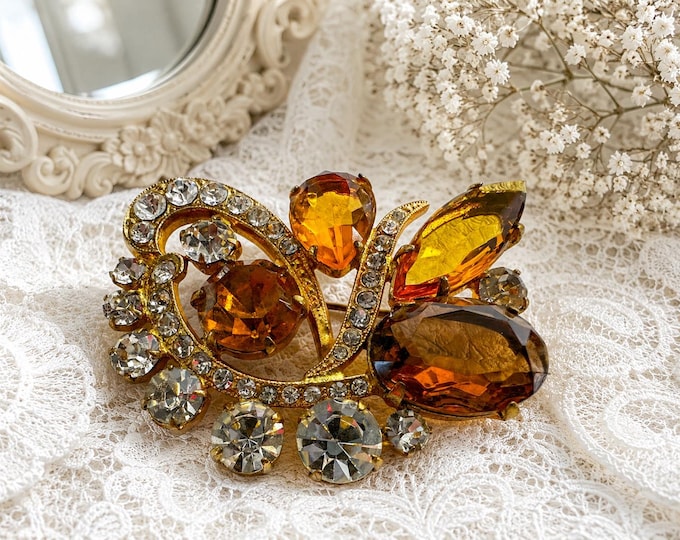 Vintage Amber Rhinestone Brooch – Elegant Gold Tone Floral Pin