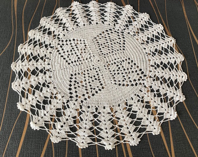 Handmade Crocheted Napkin: Retro Vintage Table Decor