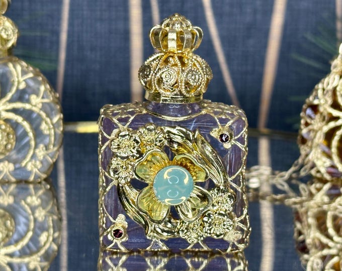 Elegant Violet Glass Bottle with Uranium Glass Rhinestone - Aromatherapy Delight