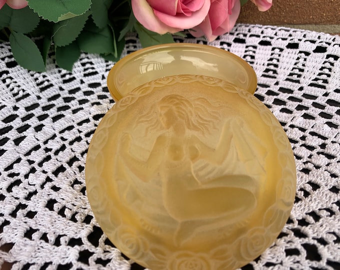 Exquisite Frosted Yellow Glass Box