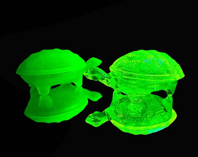Glossy Uranium Glass Turtle Stash Box for Jewelry Storage