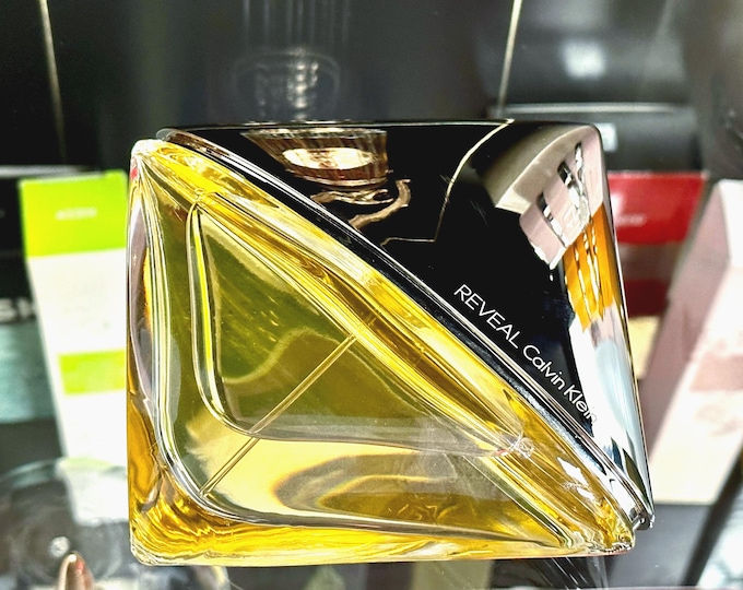 Featured listing image: Reveal by Calvin Klein Eau de Parfum – Sensual and Sophisticated, 100 ml