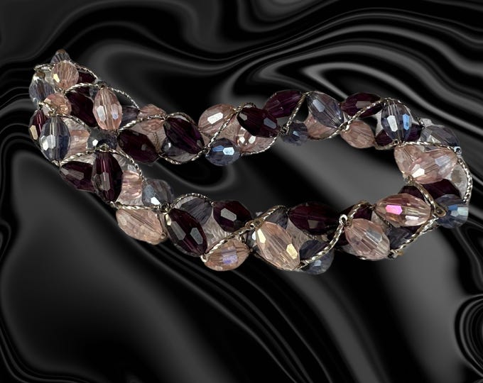 Exquisite Vintage Necklace with Purple and Light Purple Glass