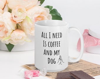 Café et chien Tasse blanche brillante