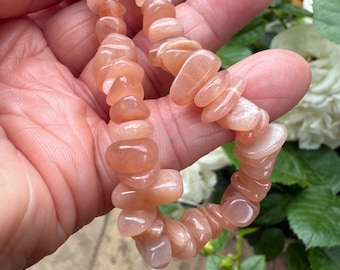 Sunstone Crystal Chip Bracelet, Natural Gemstone, Positivity Gift, self belief bracelet