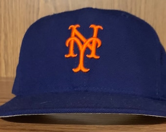 New York Mets vintage 90’s never worn fitted game hat, size 7 1/8