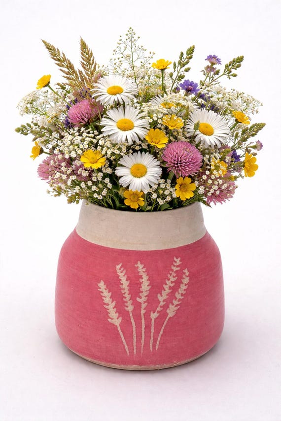 Pink ceramic vase, handmade – modern decorative bulbous vase with grass motif, small flower vase, unique gift idea | RP-003