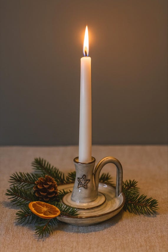 Candle holder with star – handmade from ceramic | Minimalist Advent candle holder | Christmas table decoration | Christmas candle holder