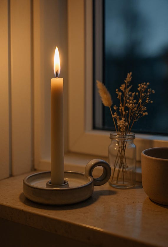 Candle holder with handle – hand-made from ceramic, glazed white