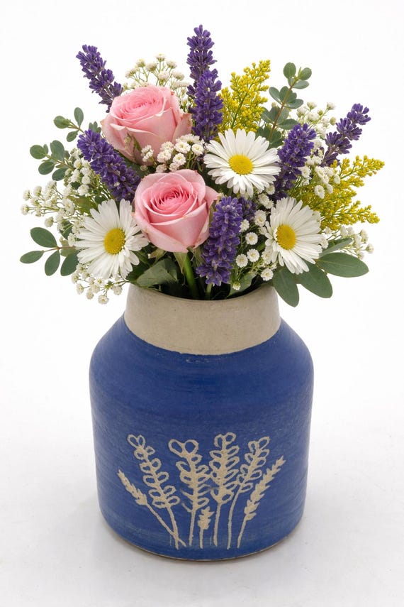 Modern handmade blue ceramic vase – bulbous vase with grass pattern, minimalist living room decor, gift idea for women | B-002