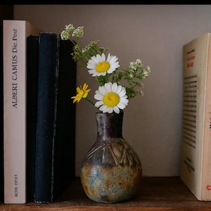 Wood-fired vase – handmade with a rusty patina | rustic ceramics from the wood-fired kiln | rustic decoration with character