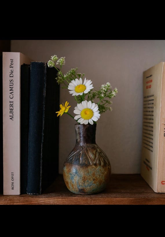 Wood-fired vase – handmade with a rusty patina | rustic ceramics from the wood-fired kiln | rustic decoration with character
