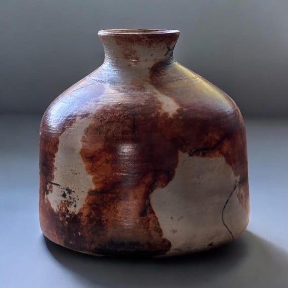 Grubenbrand vase – hand-formed ceramic with seaweed & copper – unique piece for dried flowers, natural - rustic / V-GB-001