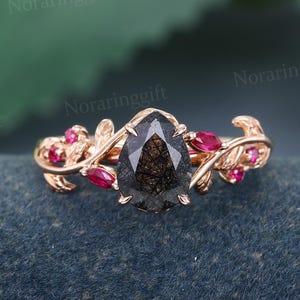 Einzigartiger Birnenförmiger schwarzer Rutilquarz Verlobungsring Vintage-Rosengoldring Marquise-Rubinring Hochzeitstag Verlobungsring