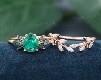 Pear Shaped Emerald engagement ring set vintage rose gold moissanite engagement set Marquise Cut wedding ring set anniversary gift