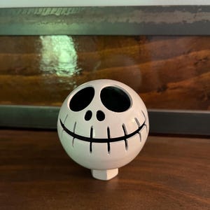 Jack Skellington style shift knob