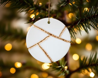Kintsugi Ornament, Broken and Repaired Circle Ornament, Kintsugi Christmas Gift, Kintsugi Keepsake Ornament, Resilience Gift, Kintsugi Decor
