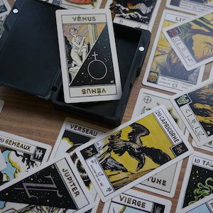 Le Tarot Astrologique、占星術タロット デッキ、星座タロット デッキ、48 枚のカード、Muchery、高品質の小アルカナ、オラクル カード