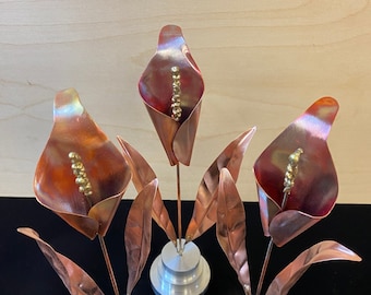 Copper Calla Lily with Stand Flame Colored Copper Lily Tabletop Decor Mother's Day Gift 7th Anniversary Copper Metal Flower Gift for Her