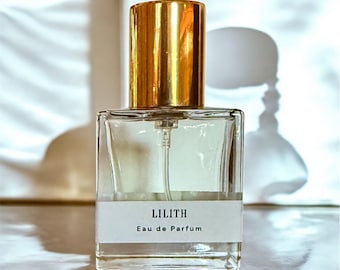 Clove, Cashmeran and Musk Spray Perfume | Lilith