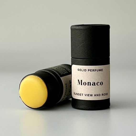 tobacco leaf scent Ambered Fragrance Oil - Fragrance Oils - for Soap & Candle Making - 2 fl oz becoming an extension of your identitybold yet understated Tobacco Leaf, Ginger, and Balsam